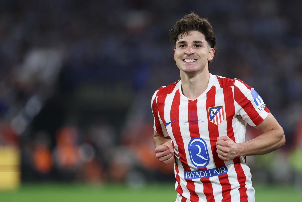 Julián Álvarez – wohin wechselt er? © AFP / THOMAS COEX