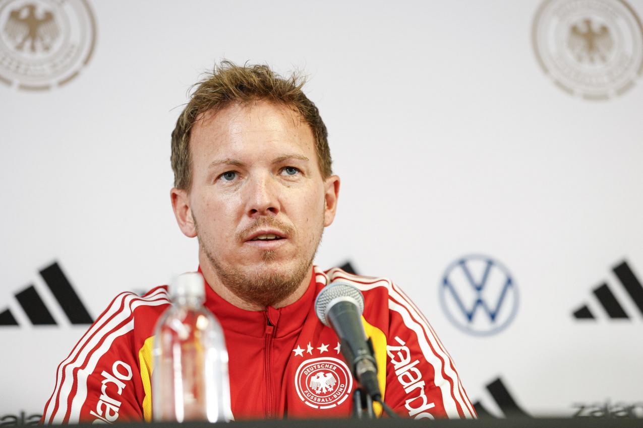 Julian Nagelsmann bestätigte das WM-Aus des Youngsters. © ANSA / KAMIL KRZACZYNSKI