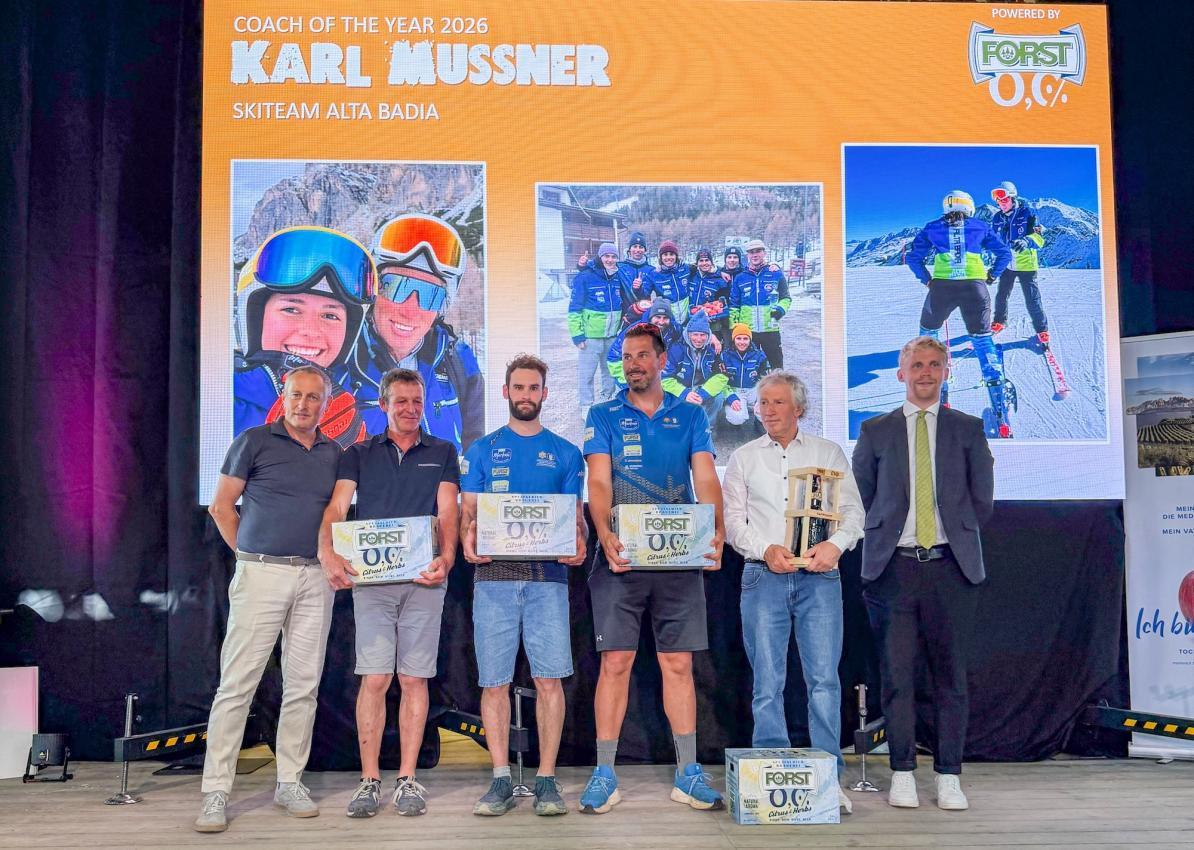 Karl Mussner (2.v.r.) wurde als bester Trainer ausgezeichnet. © FISI