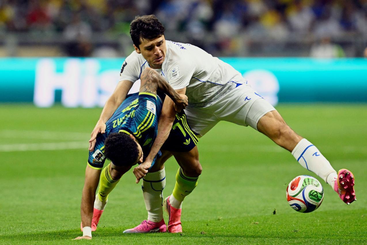 Kaum zu halten: Bayern-Star Luis Diaz. © APA/afp / ALFREDO ESTRELLA