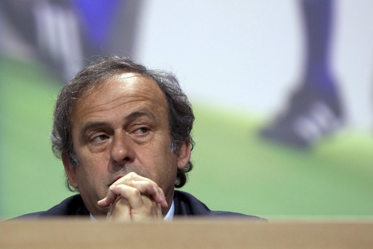 Michel Platini will gegen Infantino vorgehen. © APA/afp / SEBASTIAN DERUNGS