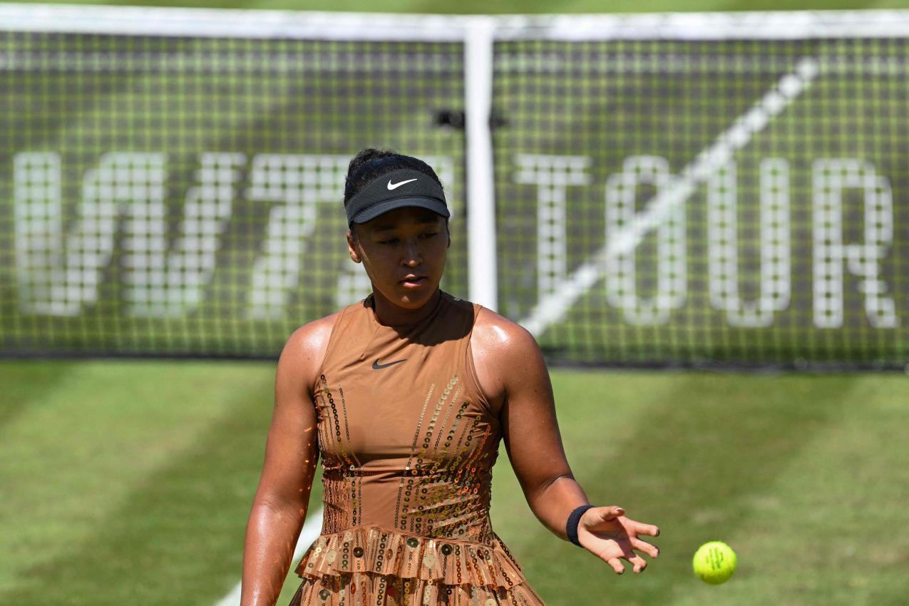 Naomi Osaka musste aufgeben. © APA/afp / KIRILL KUDRYAVTSEV