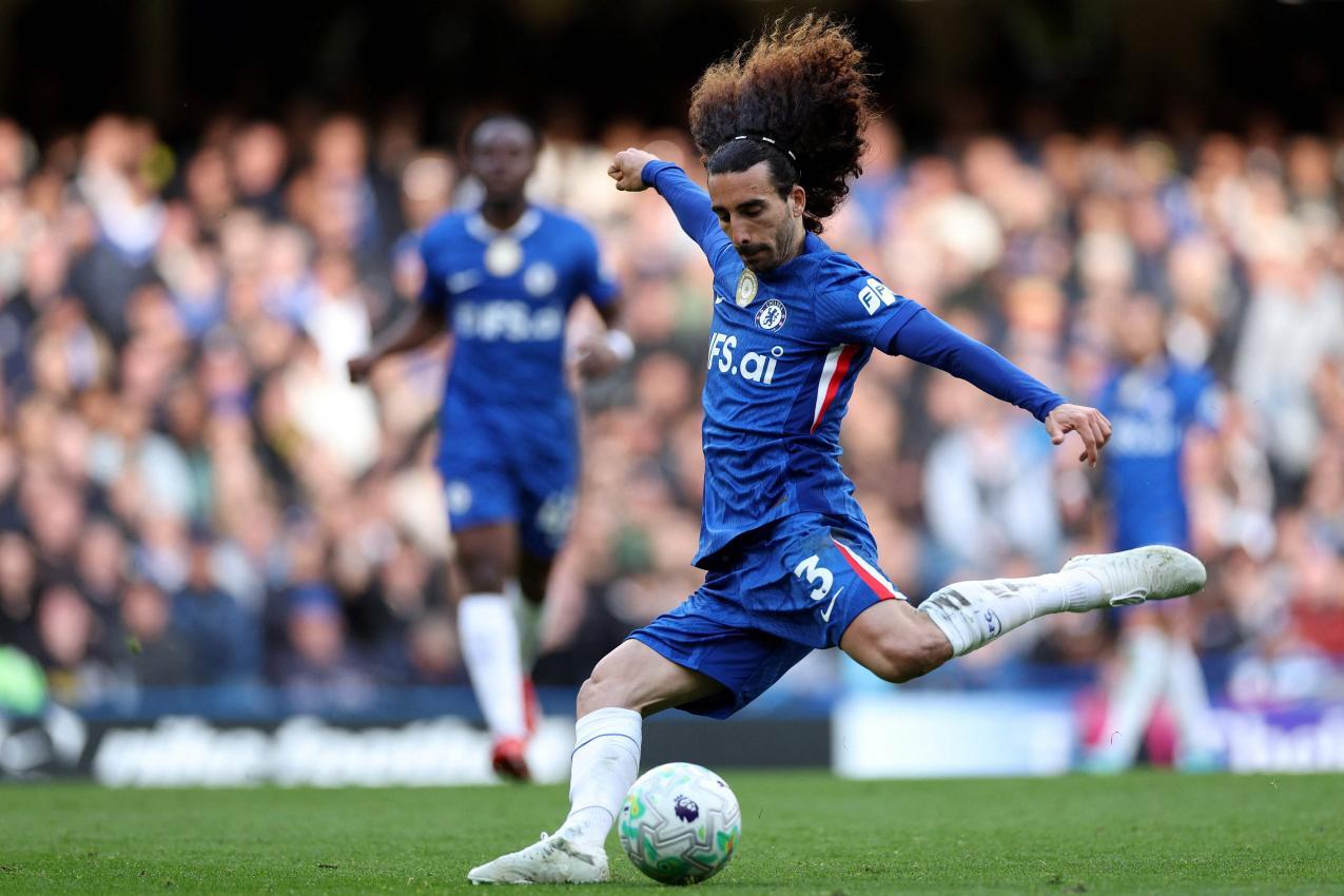 Stand zuletzt bei Chelsea unter Vertrag: Marc Cucurella © APA/afp / ADRIAN DENNIS
