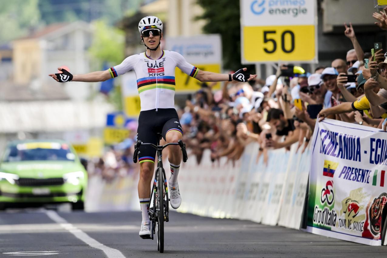 Tadej Pogacar gewann den Auftakt der Tour de Suisse. © ANSA / GIAN EHRENZELLER