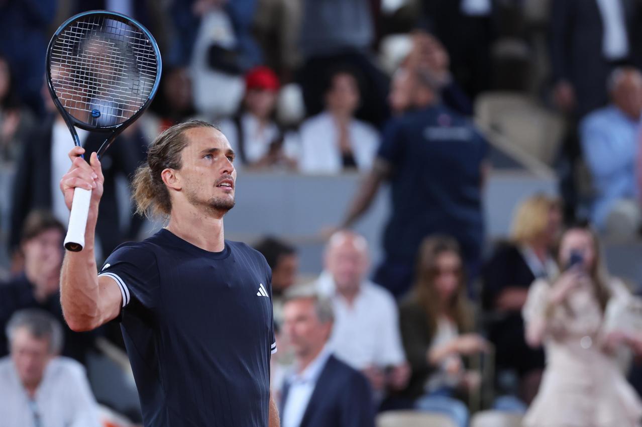 Zverev steht im Halbfinale. © ANSA / CHRISTOPHE PETIT TESSON