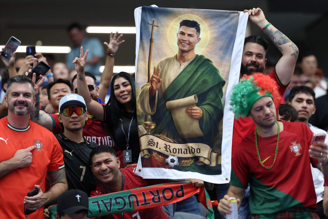 Cristiano Ronaldo hat immer noch viele Fans. © APA/afp / THOMAS COEX