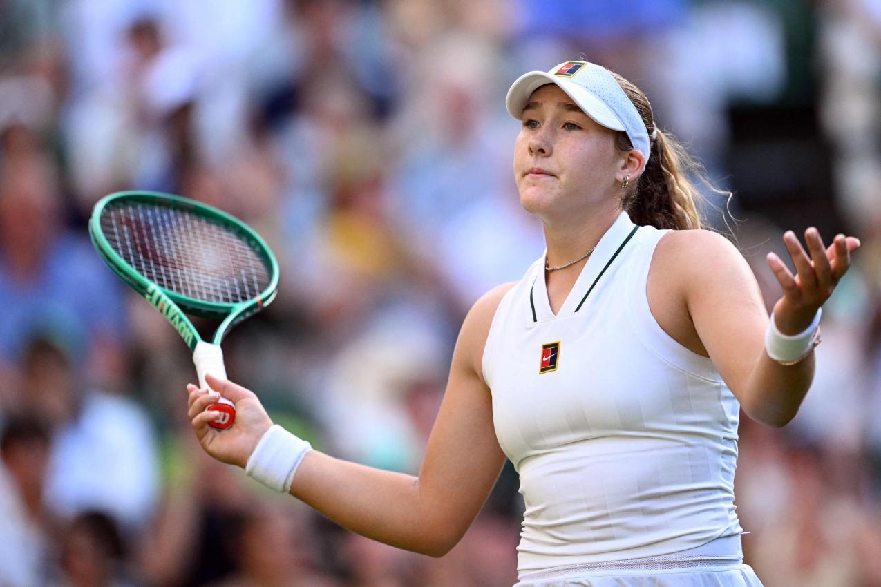 French-Open-Champion Mirra Andreeva scheiterte früh. © APA/afp / KIRILL KUDRYAVTSEV