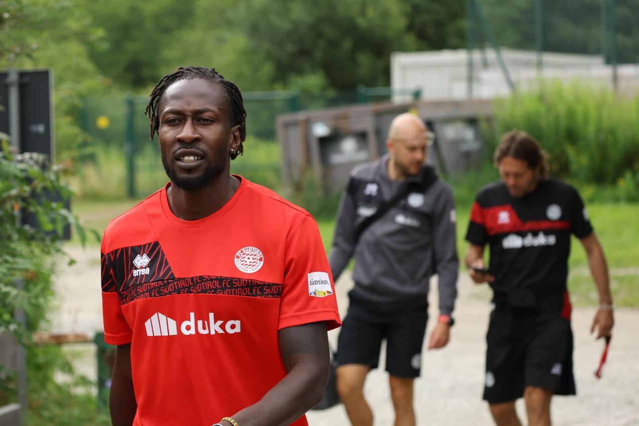 Mamadou Coulibaly verlässt den Verein nach nur einer Saison.