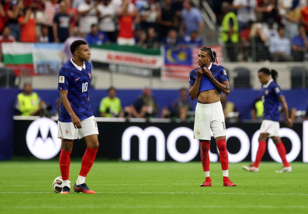 Pure Offensiv-Power bei Frankreich: Kylian Mbappe (links) und Michael Olise. © APA / LARS BARON