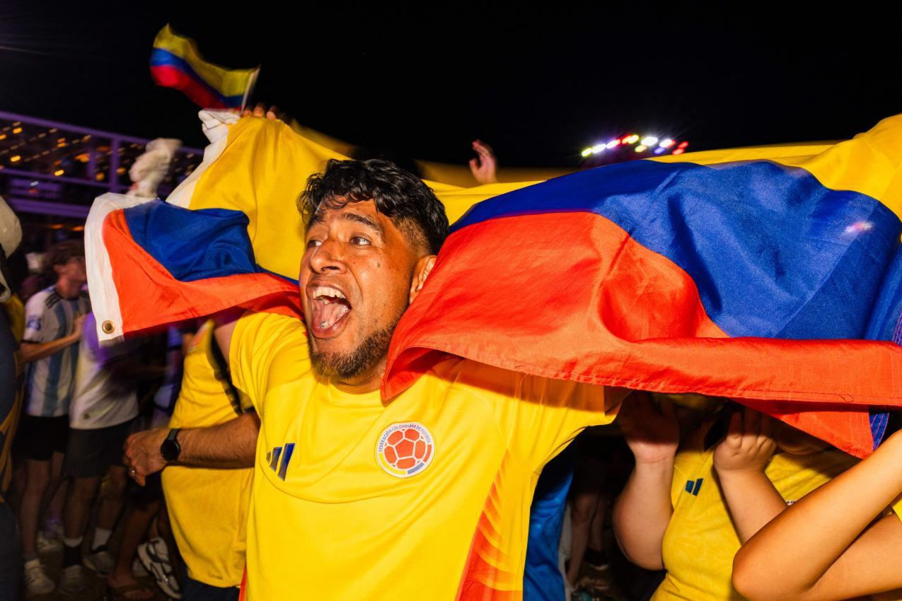 So ausgelassen jubelten die Fans. © APA/afp / AUSTIN JOHNSON