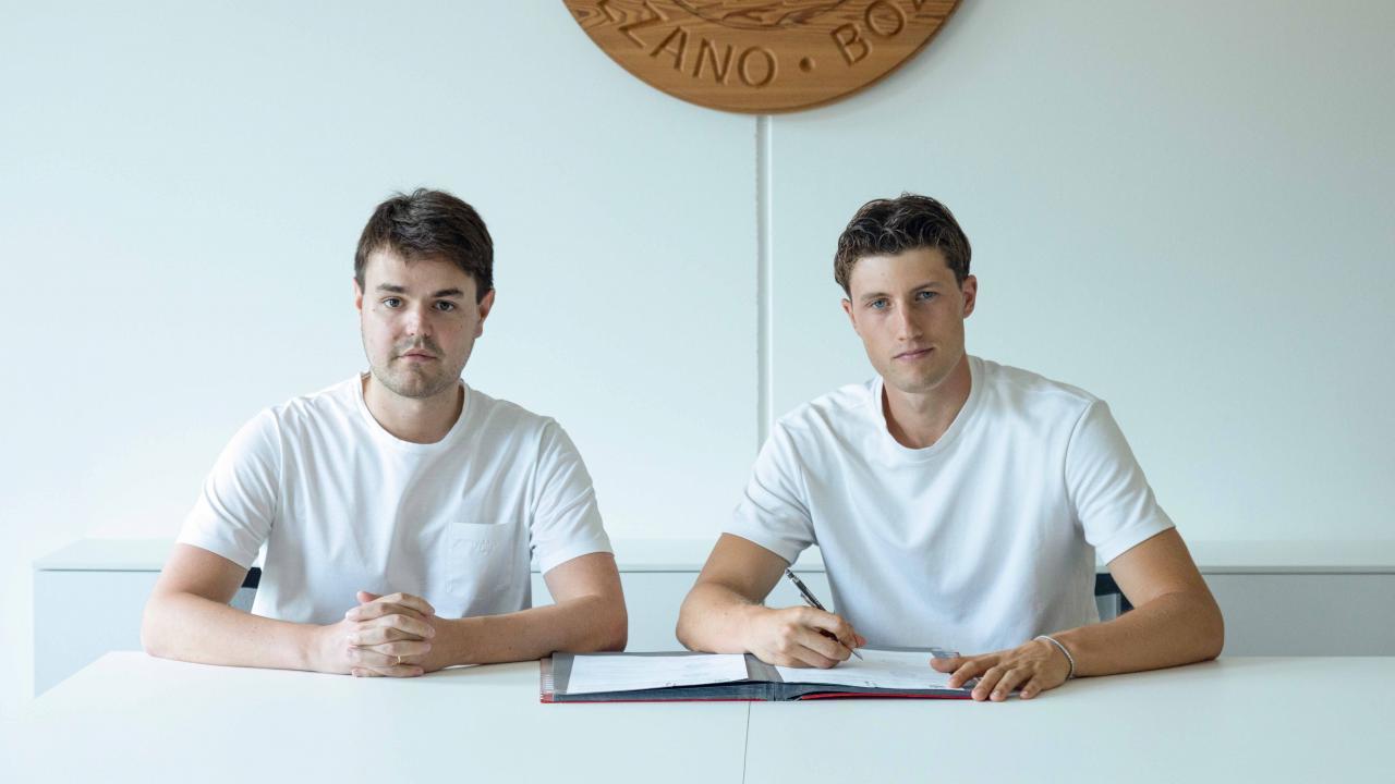 Sportdirektor Matteo Lovisa (links) stellt den FC Südtirol um.