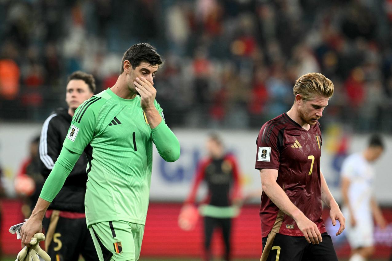 Thibaut Courtois (links) und Kevin De Bruyne. © AFP / NICOLAS TUCAT