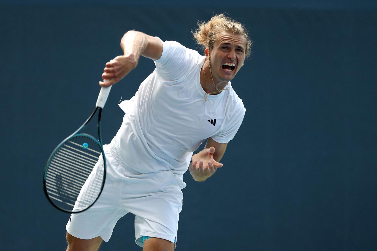 Alexander Zverev ist auf der Suche nach seiner Bestform. © APA / AL BELLO