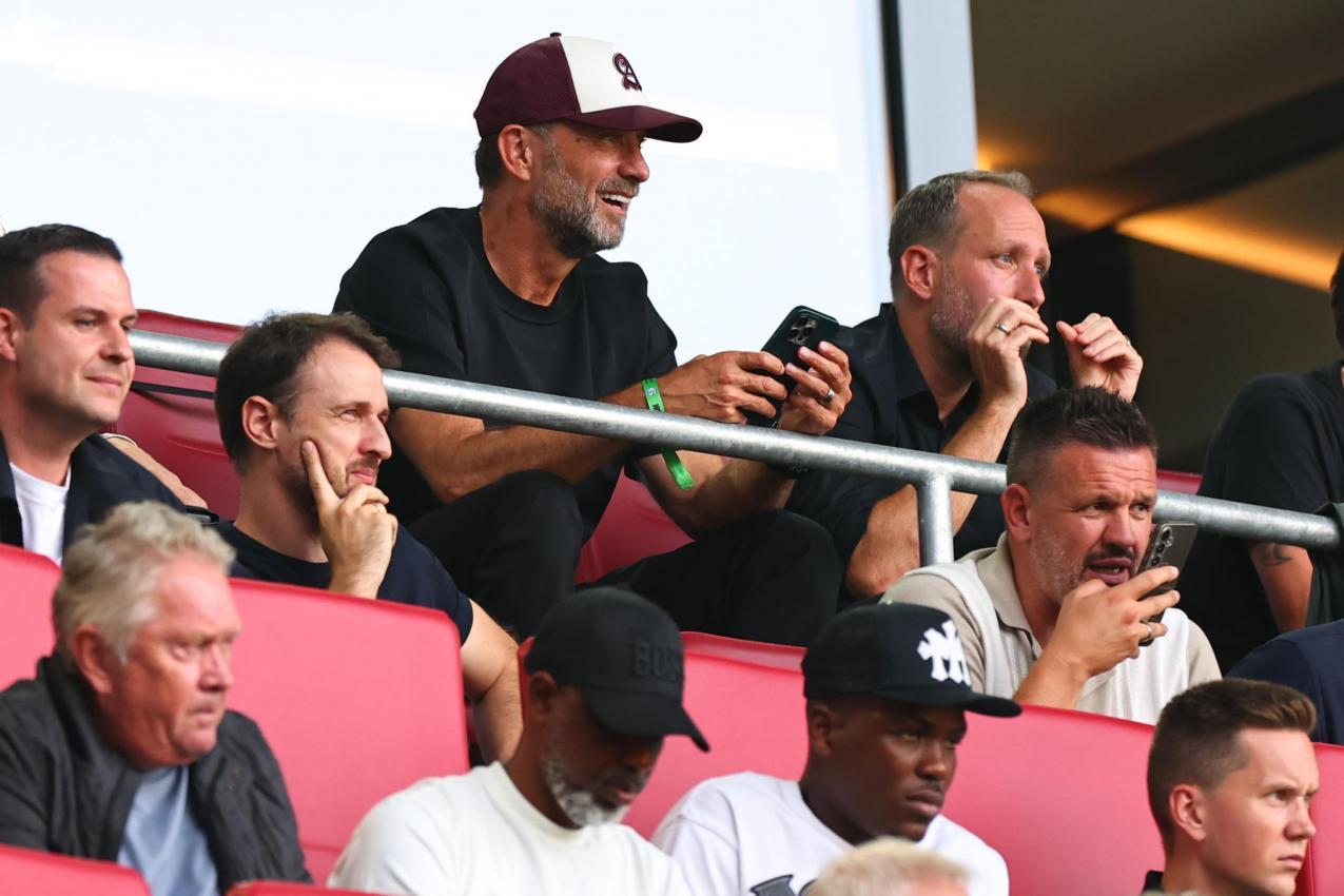 Bundestrainer Jürgen Klopp auf der Tribüne. © ANSA / ANNA SZILAGYI