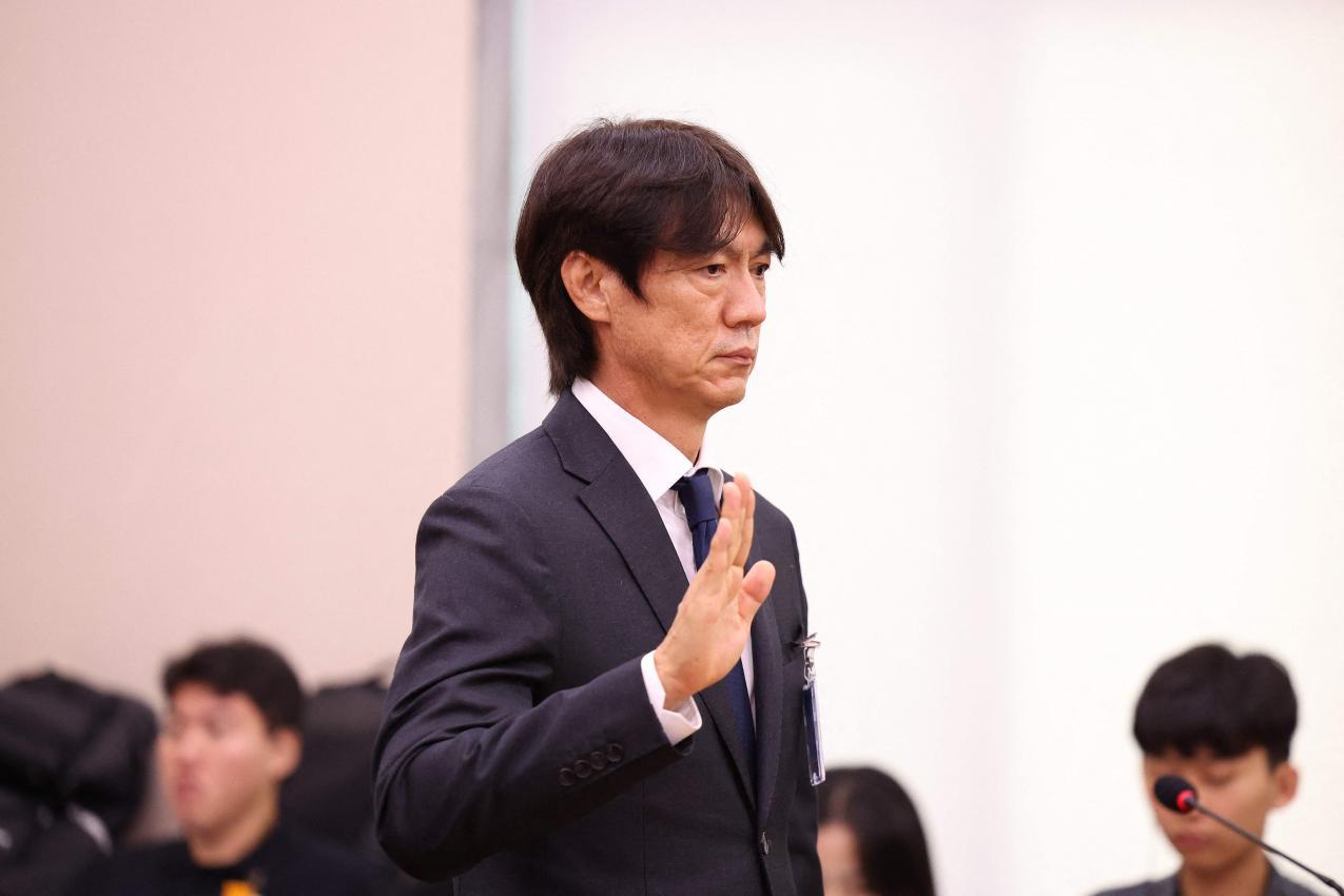 Der frühere Nationaltrainer Südkoreas Hong Myung-bo bei einer Anhörung. © APA/afp / CHUNG SUNG-JUN