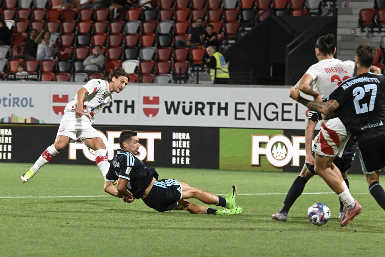 Der Siegmoment: Davi trifft zum 1:0.