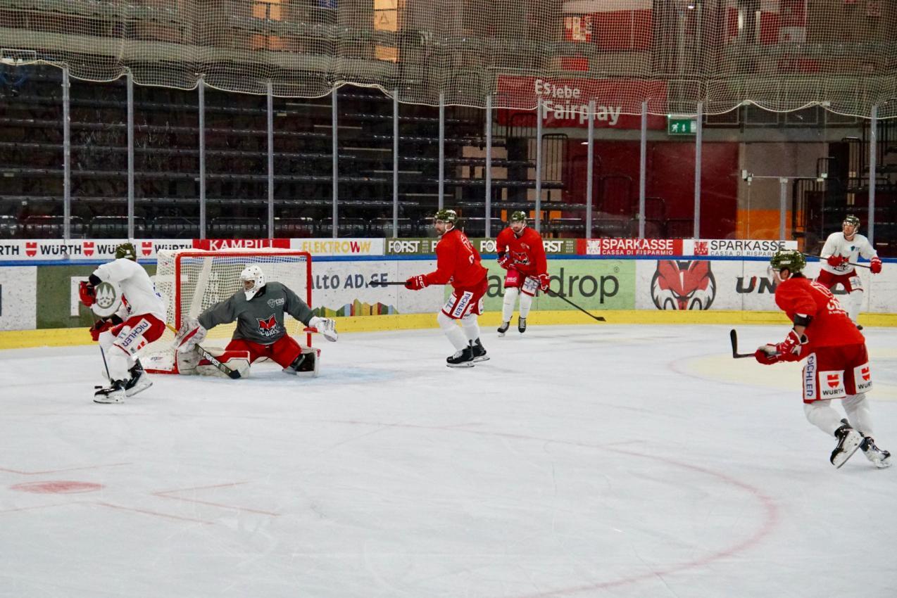 Die Foxes feilen an ihrer Form. © HC Bozen