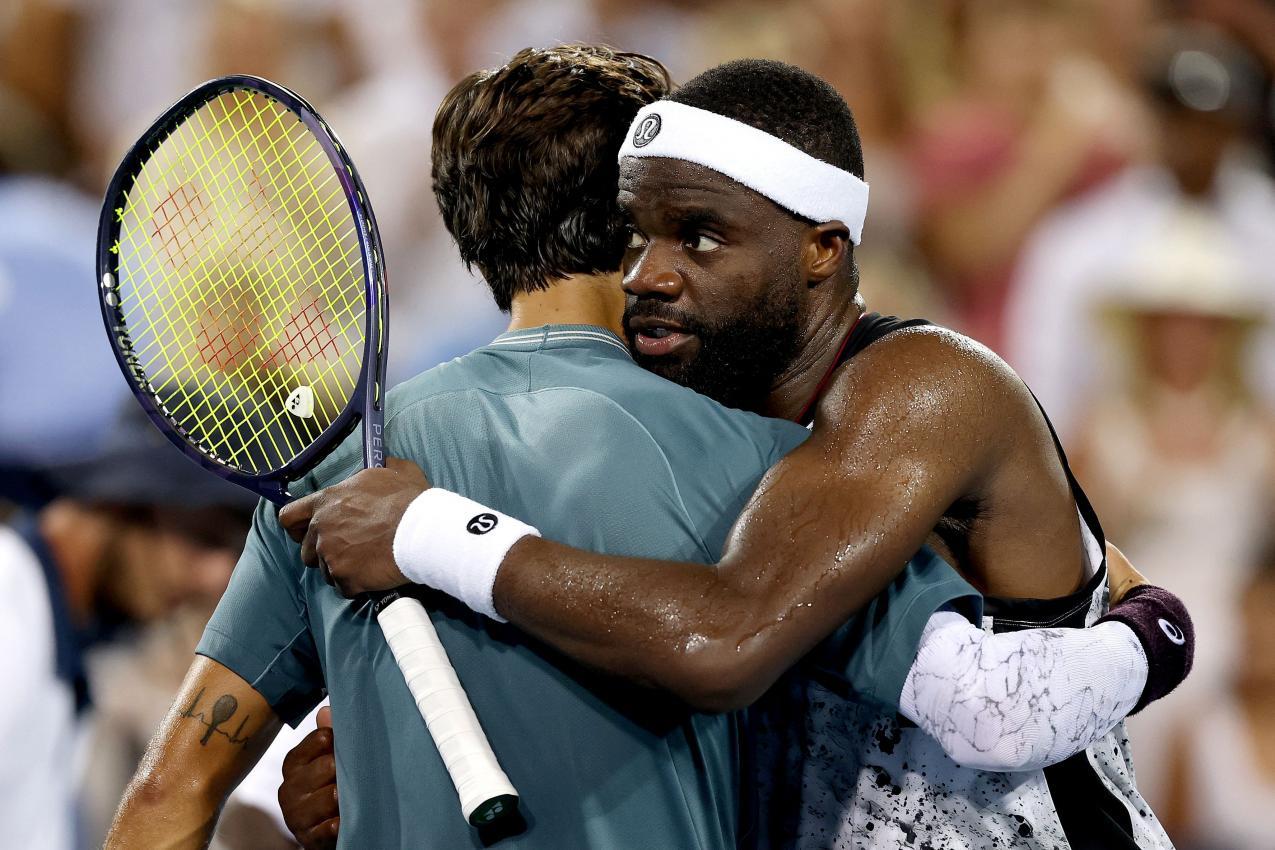 Frances Tiafoe zog in das Halbfinale von Cincinnati ein. © APA / MATTHEW STOCKMAN