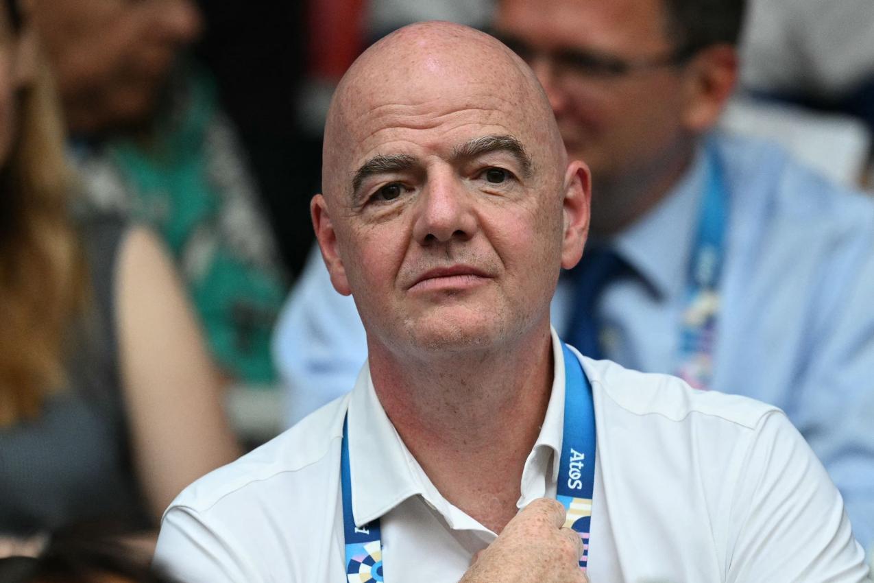 Infantino hat die Pläne aufgegeben. © APA/afp / OLI SCARFF