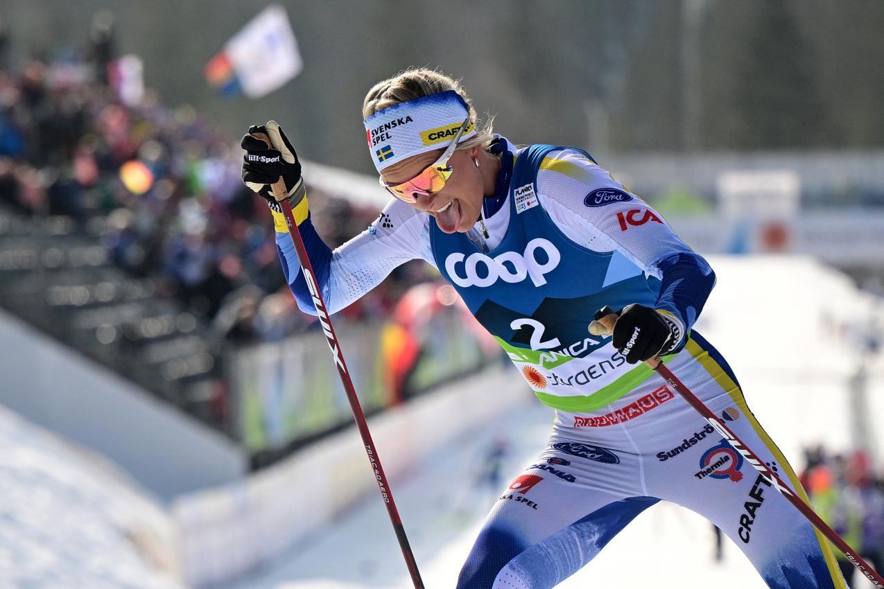 Karlsson zählt zu den besten Langläuferinnen der Welt. © AFP / JURE MAKOVEC