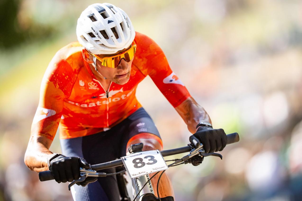 Mathieu van der Poel hatte keine Chance. © ANSA / MAXIME SCHMID