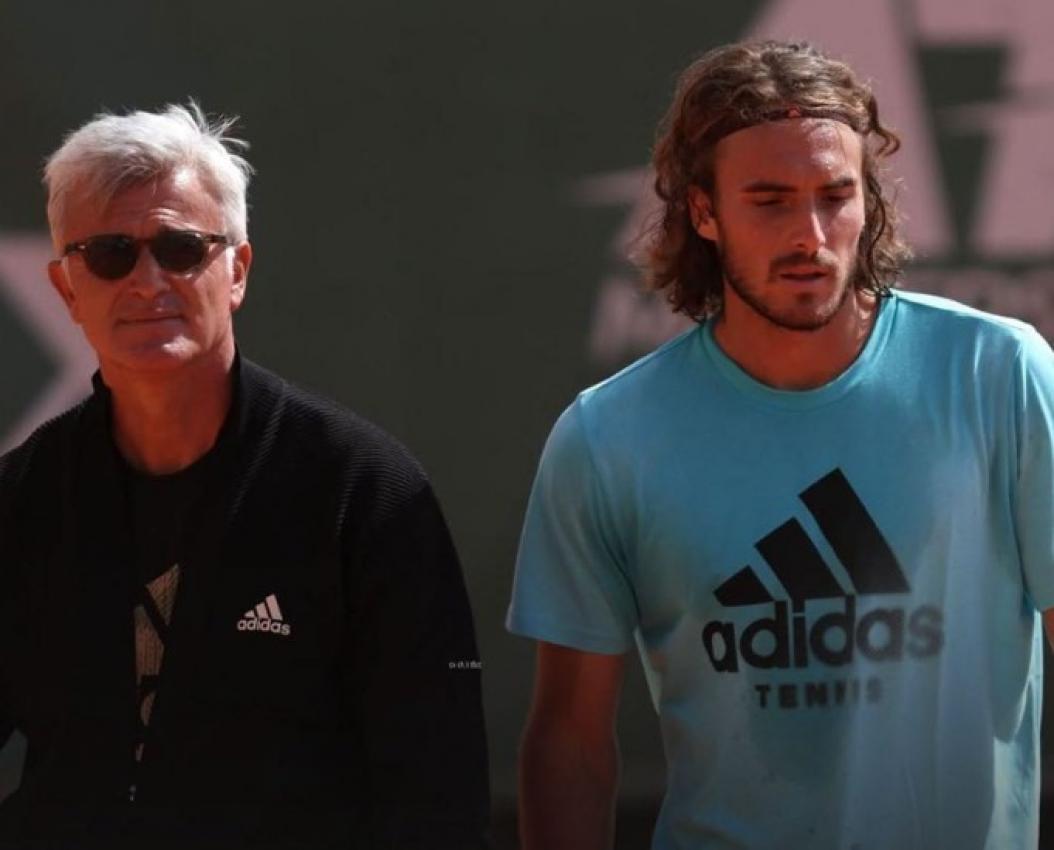 Seit Ende Juni gehen Apostolos Tsitsipas (links) und sein Sohn Stefanos getrennte Wege.