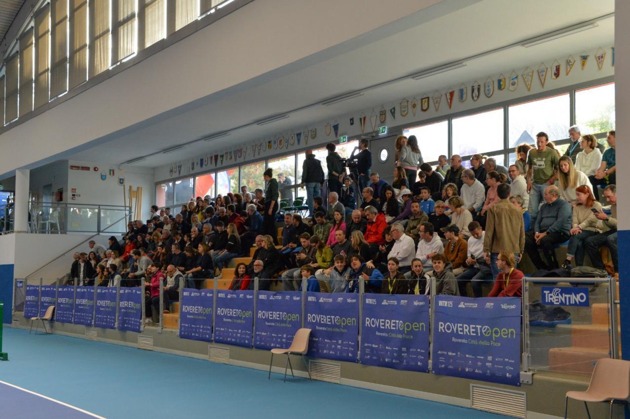 Das PalaBaldresca ist Schauplatz des WTA-Turniers.