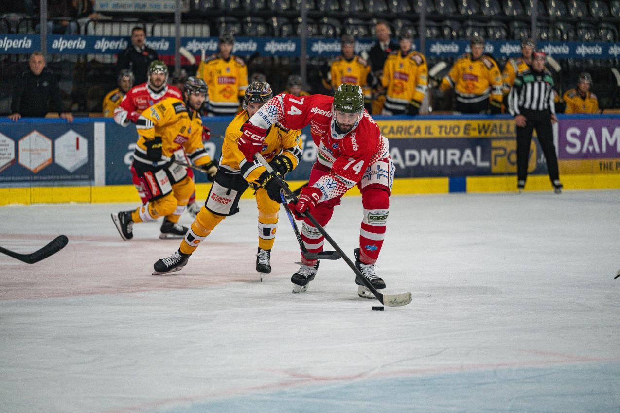 Der HC Bozen empfängt Red Bull Salzburg.