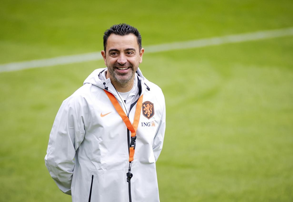Der neue Bondscoach: Barca-Legende Xavi. © ANSA / ROBIN VAN LONKHUIJSEN