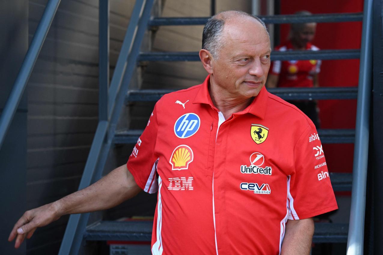 Frédéric Vasseur ist der aktuelle Teamchef bei Ferrari. © APA/afp / IGOR IVANKO