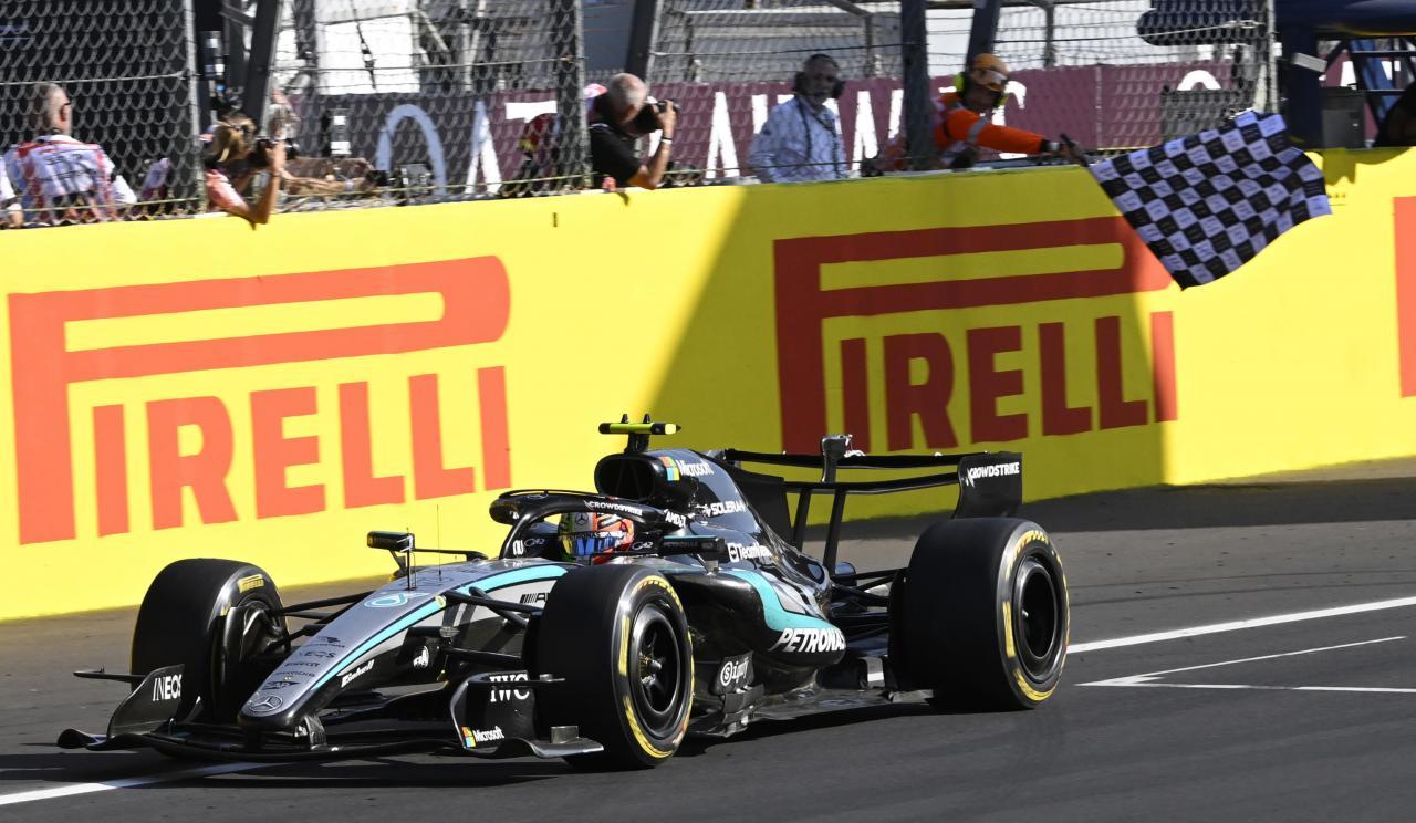 Kimi Antonelli raste zum umjubelten Heimsieg. © ANSA / Daniel Dal Zennaro