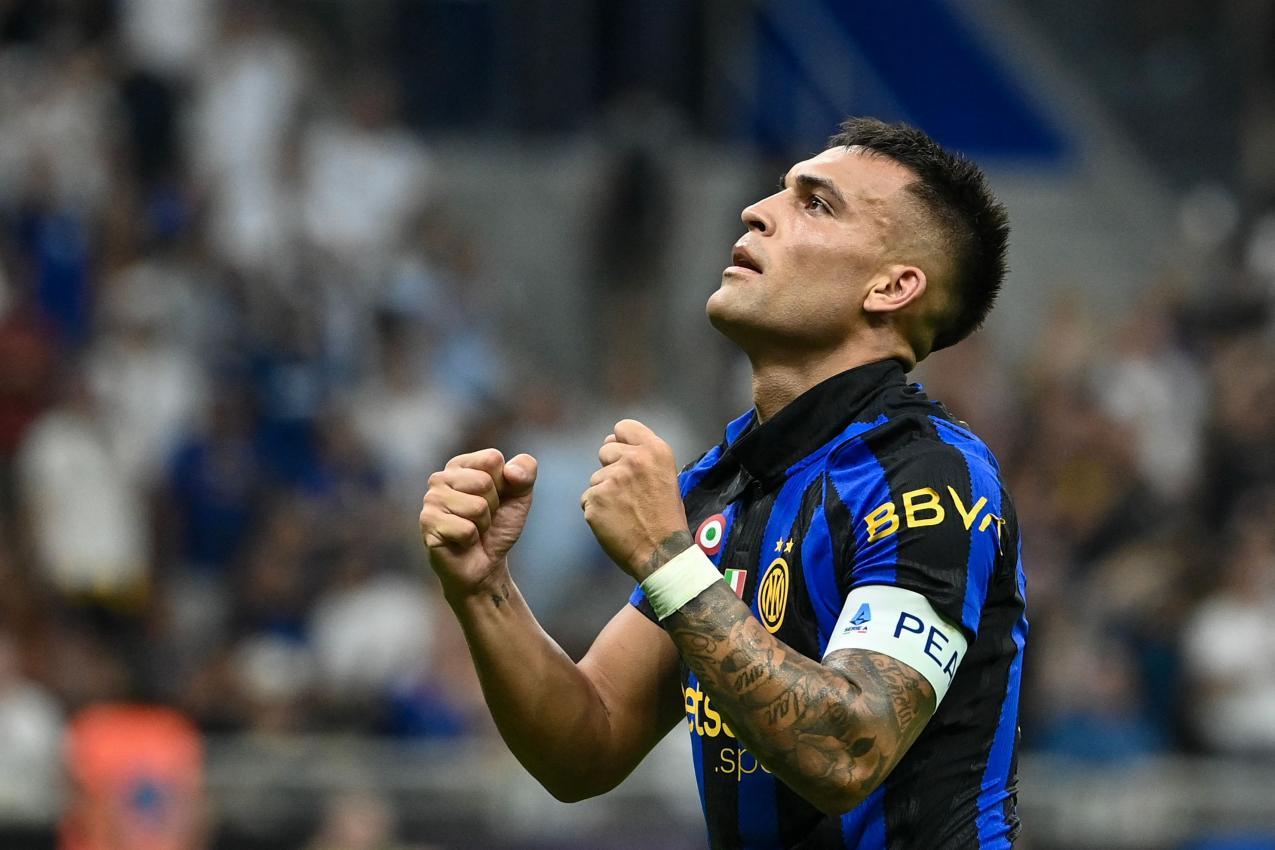 Lautaro Martinez ist der einzige Spieler aus der italienischen Liga, der nominiert wurde. © APA/afp / ISABELLA BONOTTO