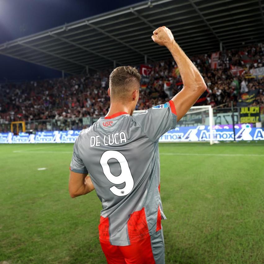 Manuel De Luca jubelte mit Cremonese. © Soziale Medien
