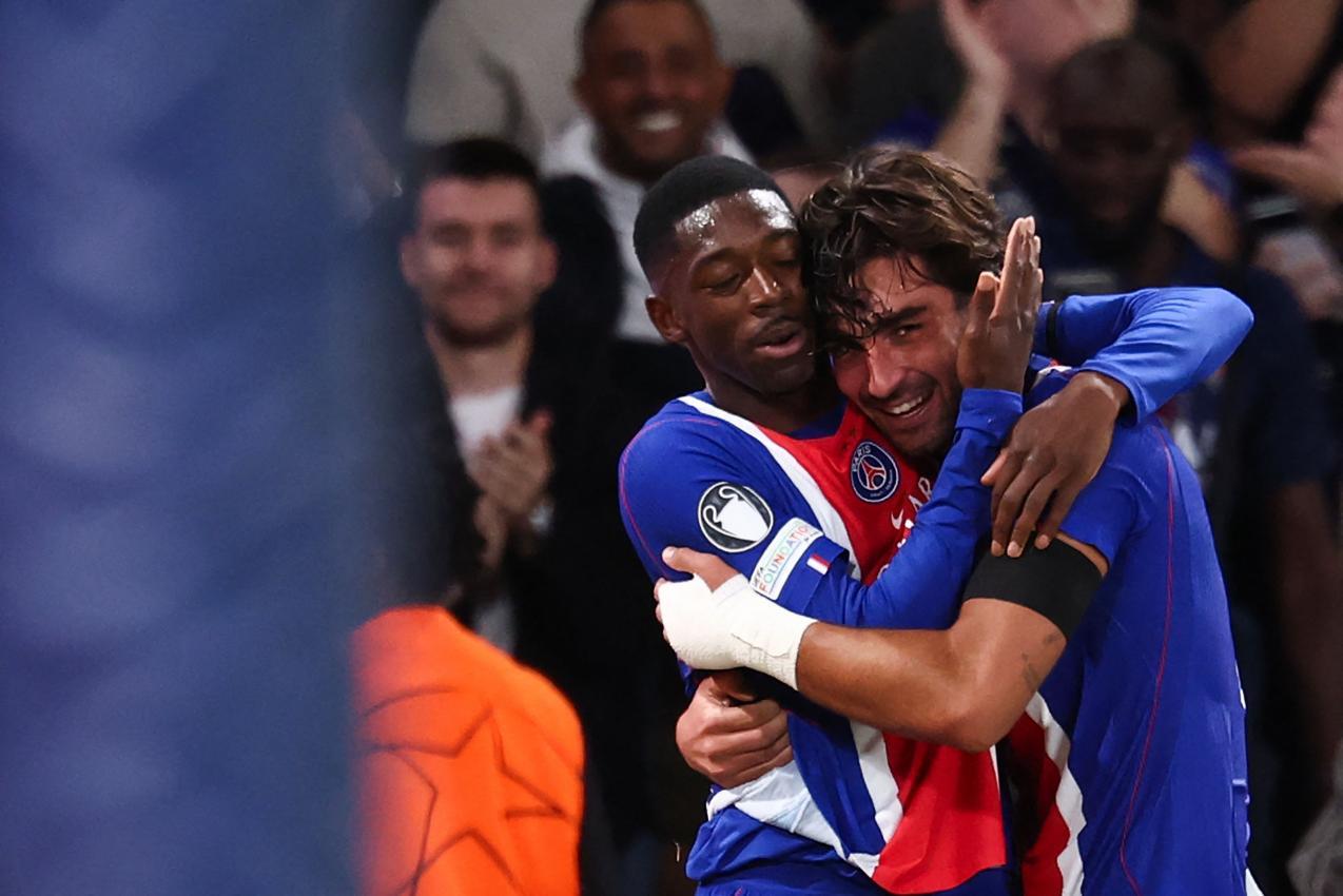 Prägten das PSG-Spiel: Ousmane Dembele und Ferran Torres (r.). © APA/afp / FRANCK FIFE