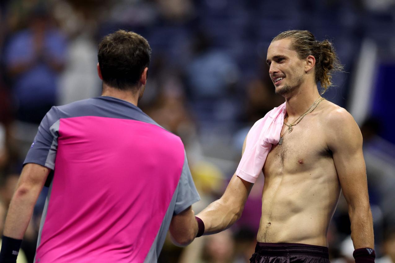 Quentin Halys (links) verlangte Zverev alles ab. © APA / MIKE STOBE