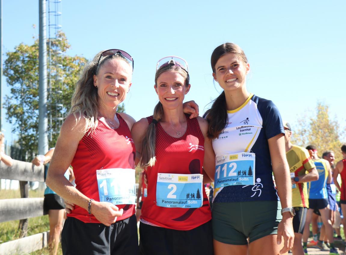 Selina Christandl (Mitte) siegte vor Annemarie Schöpf (links) und Lisa Thaler (rechts). © Sportissimus