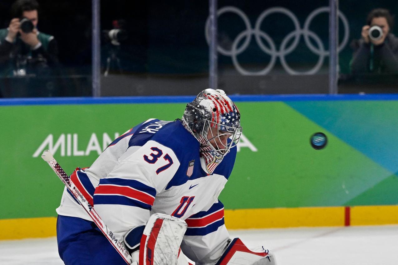 Spielte bei Olympia groß auf: Connor Hellebuyck © APA/afp / ALEXANDER NEMENOV