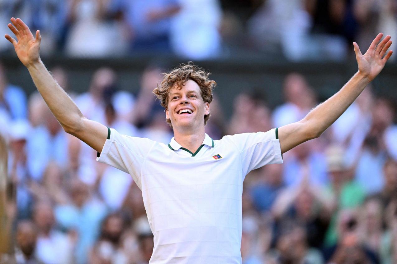 Superstar Jannik Sinner will bald zurückkehren. © AFP / KIRILL KUDRYAVTSEV