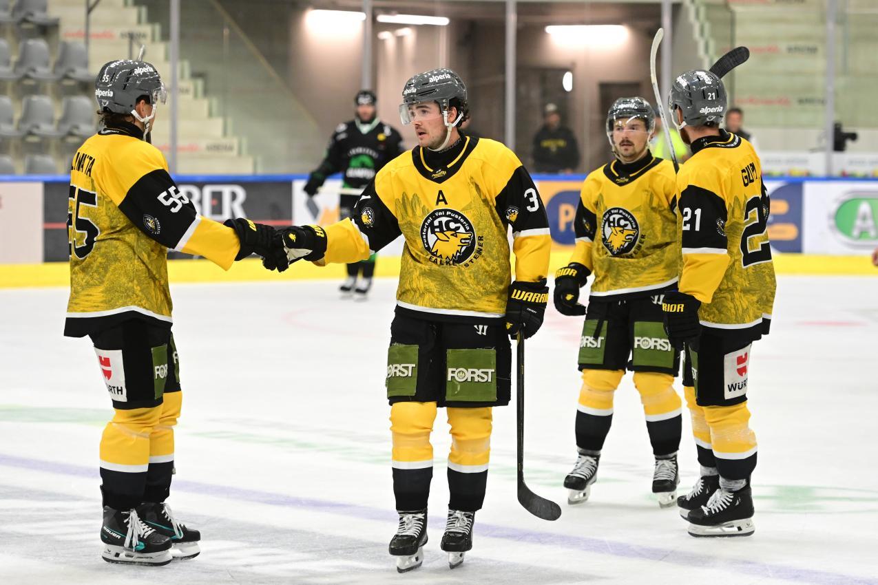 Tommy Purdeller & Co. feierten einen knappen Sieg. © I. Foppa / HC Pustertal