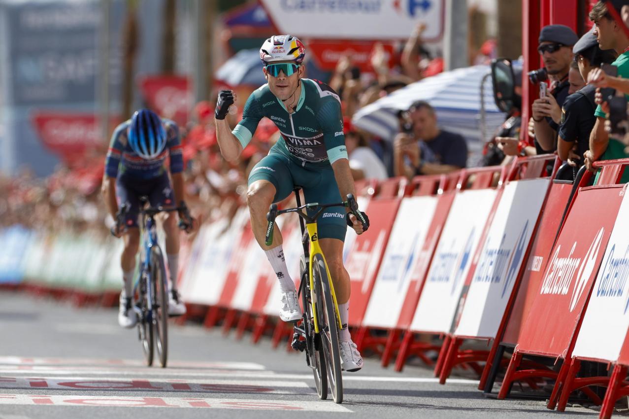Van Aert war nicht zu schlagen. © ANSA / Javier Lizon