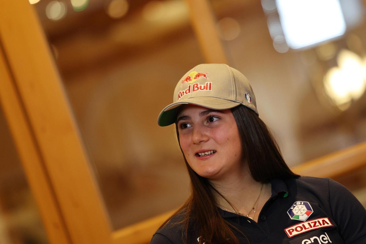 Anna Trocker hat in Sölden eine Premiere gefeiert. © ANSA / ANNA SZILAGYI