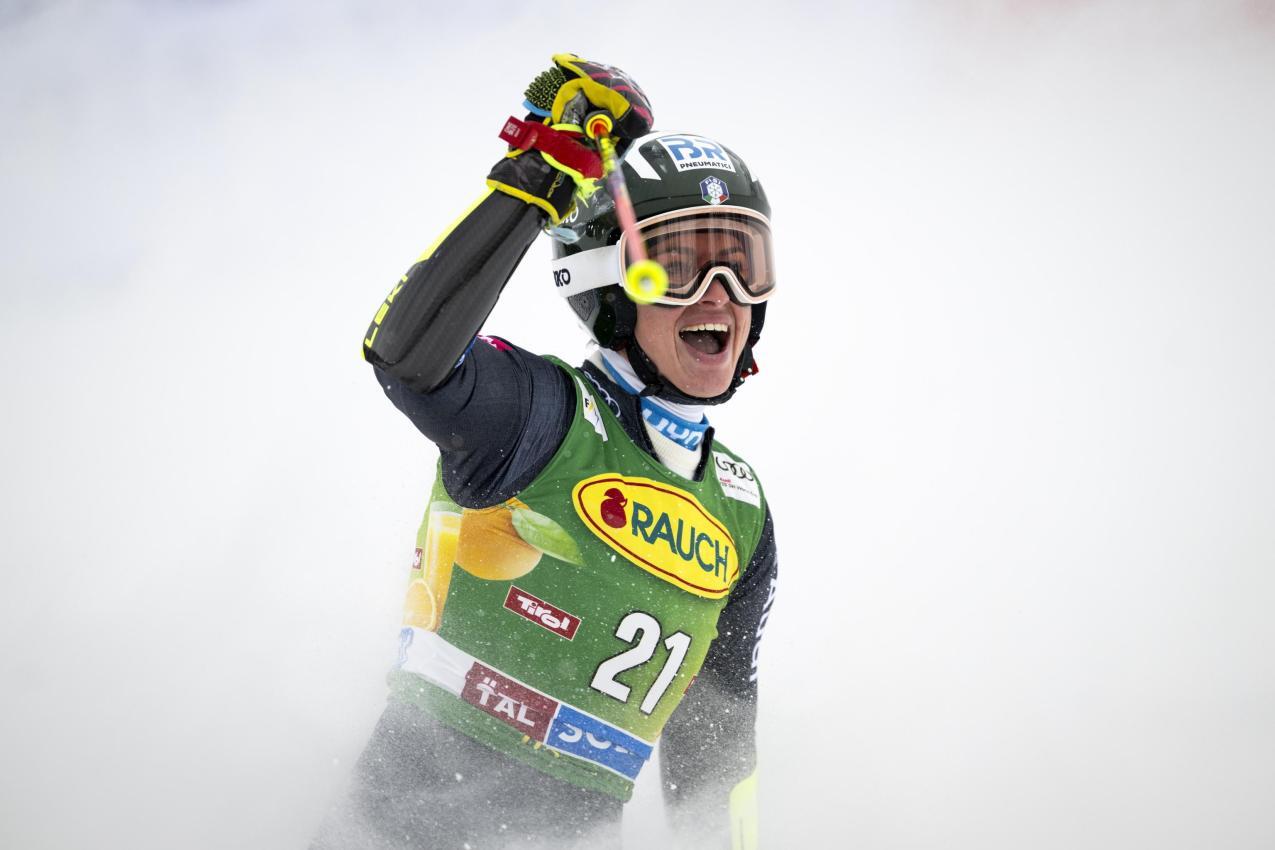 Asja Zenere freute sich über ihr bestes Riesentorlauf-Ergebnis. © ANSA / GIAN EHRENZELLER