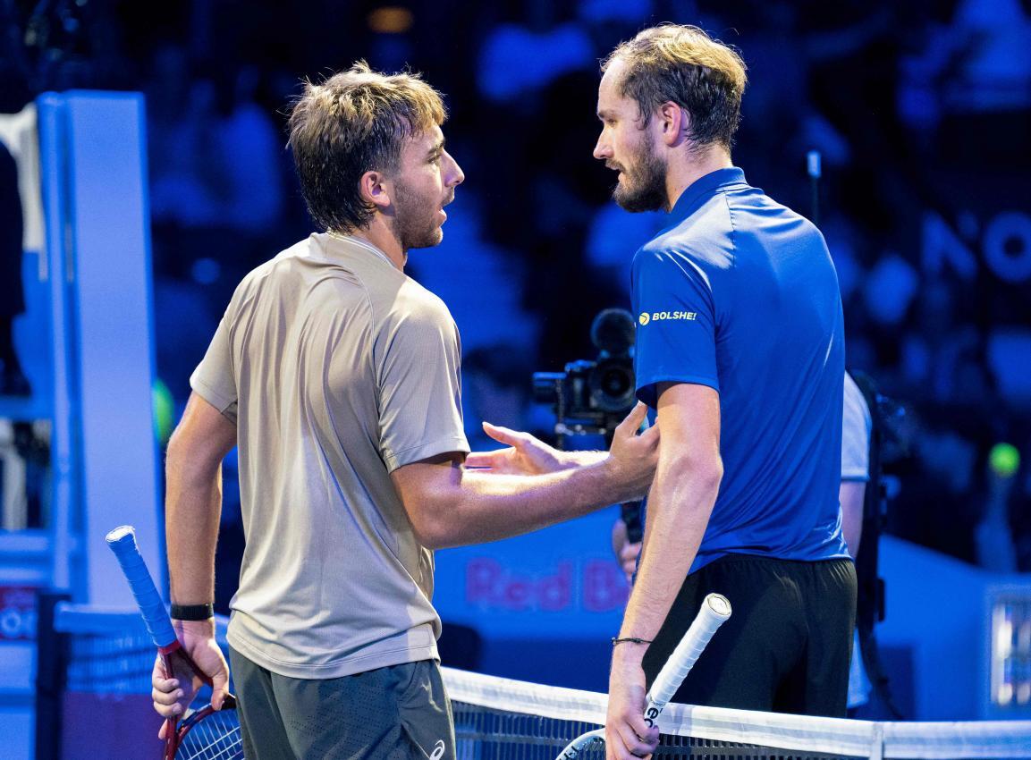 Daniel Merida musste sich Daniil Medvedev am Mittwoch geschlagen geben. © APA/afp / JOE KLAMAR