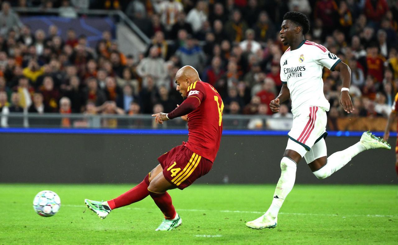 Hier war noch alles gut: Donyell Malen brachte die Roma mit 3:1 in Führung. © ANSA / ETTORE FERRARI