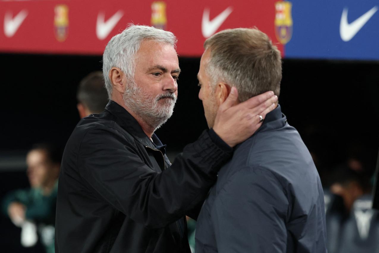 Jose Mourinho erlebte eine süße Rückkehr ins Camp Nou. © APA/afp / LLUIS GENE
