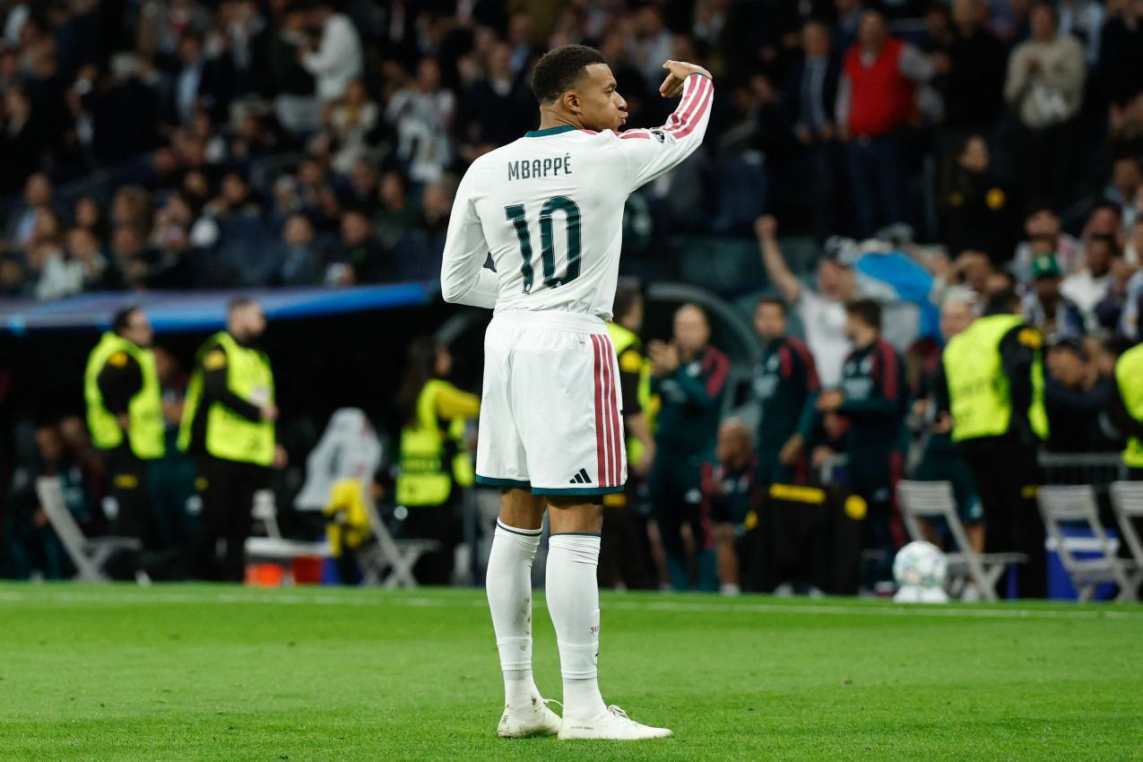 Kylian Mbappé hat nur Außenseiterchancen. © APA/afp / OSCAR DEL POZO