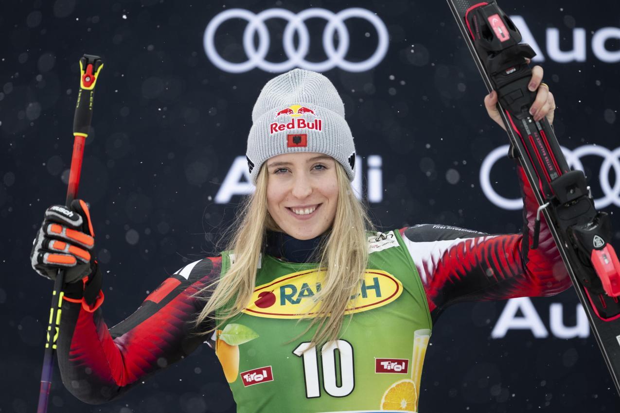 Lara Colturi stand am Samstag im ersten Saisonrennen in Sölden auf dem Podest. © ANSA / GIAN EHRENZELLER