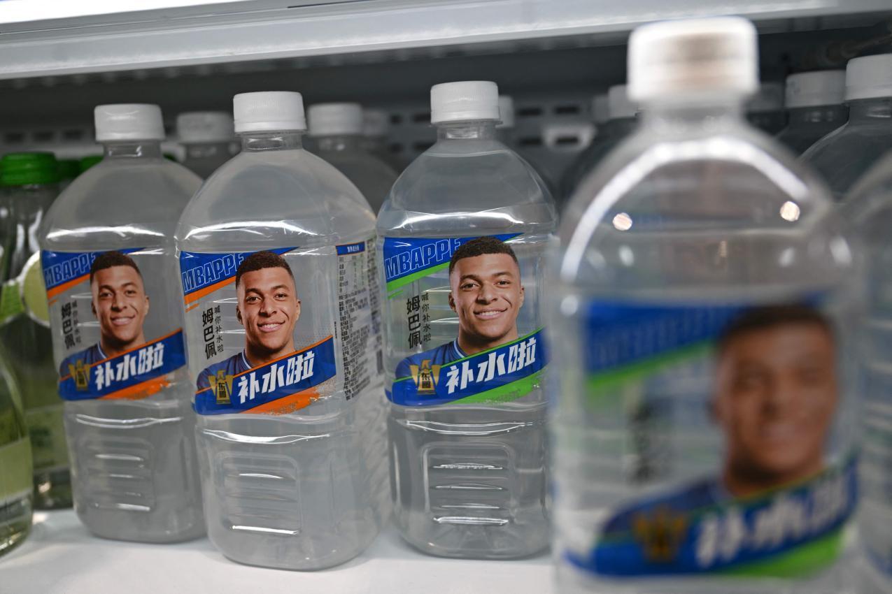 Mbappe ist ein beliebtes Werbegesicht. © APA/afp / PEDRO PARDO