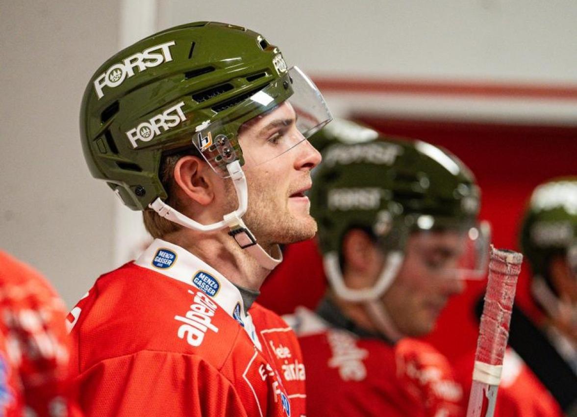 Noah Frick lebt seinen Traum beim HC Bozen. © HCB / Loris Bregolato