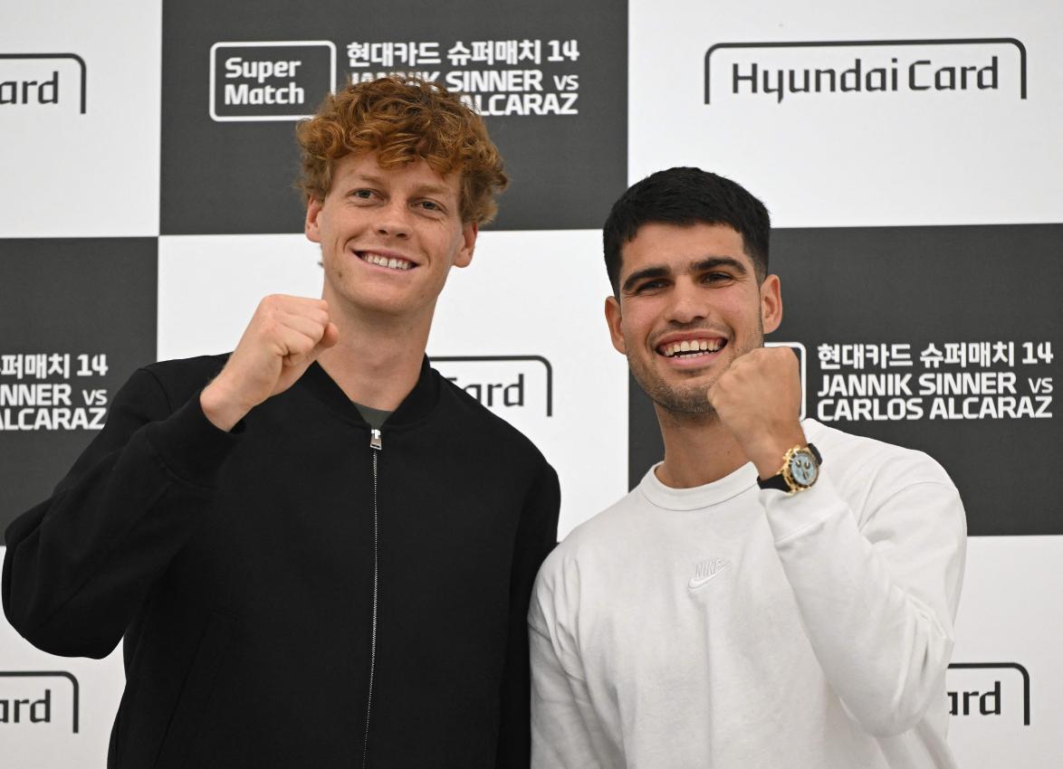 Sinner gegen Alcaraz: Dieses Duell vermisst die Tennis-Welt. © APA/afp / JUNG YEON-JE